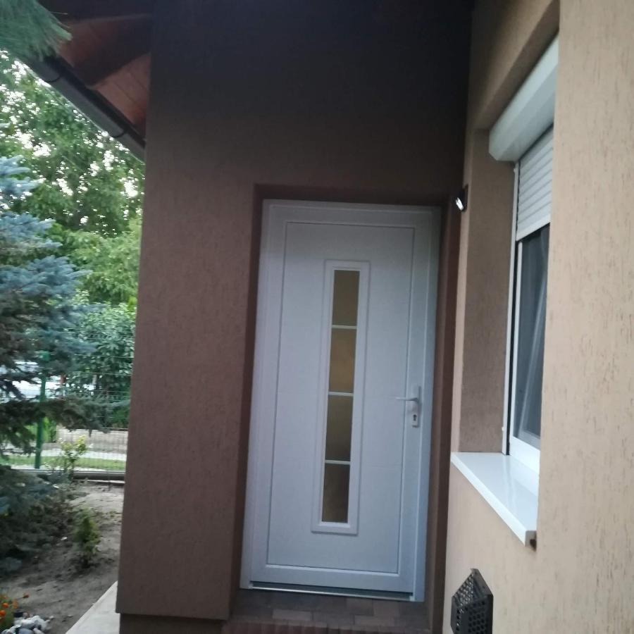 Golden Apartman Орошхаза Экстерьер фото